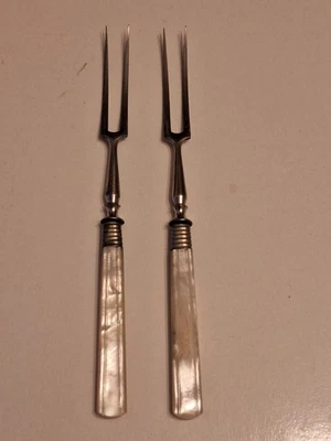 2 Stück original alte Vintage Vorlegegabeln Perlmutt/Kunststoff Griff? - Bild 1 von 4