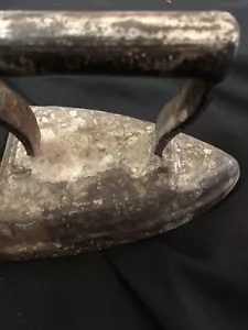 Antique Cast Iron Clothes Iron - Picture 1 of 5