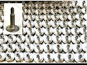 Woodys Signature Series 2 Ply Carbide Studs SS1175 & Supportive Plates 96 Count - Picture 1 of 9