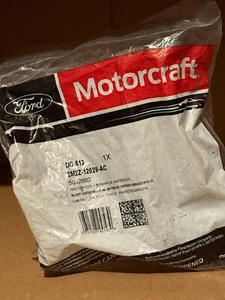 New Genuine Ford Motorcraft Ignition Coil DG-513 2M2Z12029AC VARIOUS 3.0L 00-08 - Picture 1 of 6