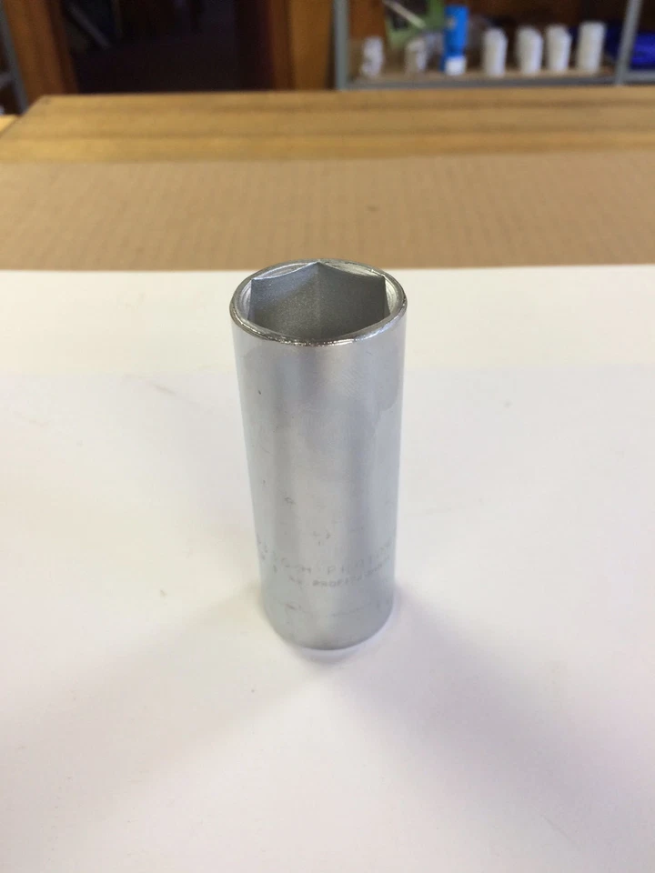 Proto 5330-H  1/2" Drive, 15/16" Opening, 6-Point, Deep Socket, New, USA Made - Image 1 of 1