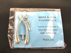 Vintage 1990s MAKE A WISH FOUNDATION brooch / badge - Picture 1 of 3