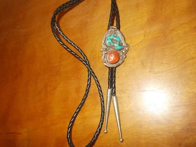 Corbata Bolo Navajo de Plata de Ley Turquesa Rojo Coral Artesanal Foto 1 de 4