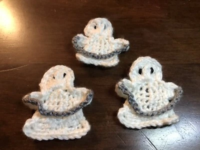 Juego de 3 imanes de ganchillo para nevera fantasmas Foto 1 de 4