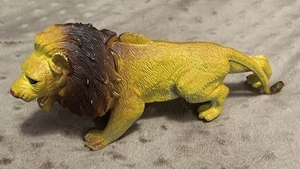 Vintage Unmarked Hard Plastic Male Lion Toy  - Picture 1 of 7
