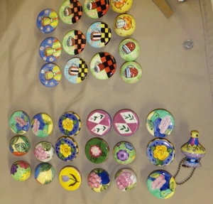 Vintage handbemalte Keramik Türklinken für Schränke, Kommoden 32 Stück - Bild 1 von 13