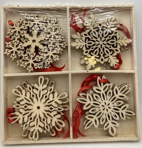 Colgante de madera tallada en astillas de Navidad 12 piezas adornos colgantes de árbol de Navidad - Imagen 1 de 2