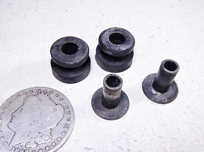 82 HONDA CB750SC LH/RH GRAB BAR HANDLE BRACKET MOUNTING BUSHINGS & CRUSH WASHER Foto 1 de 4