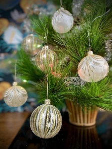 6 JOYAS Vintage Vidrio Satinado Adornos Navidad Adornos Árbol Decoraciones Soplado - Imagen 1 de 16