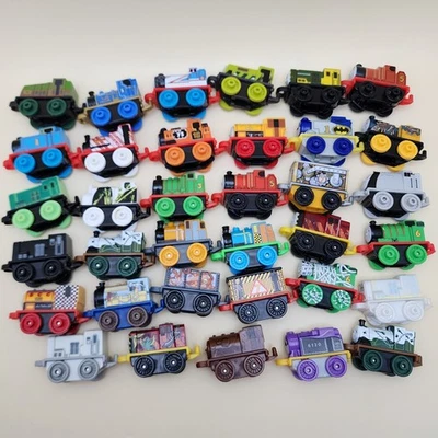 THOMAS & FRIENDS Minis (Mattel 2015) LOT OF 35 VARIOUS Rare No Duplicates - Изображение 1 из 4