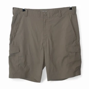 Pantaloncini Nike Golf Dri-Fit da uomo taglia 34 colore kaki 10" cuciture interne tasche cargo - Foto 1 di 7