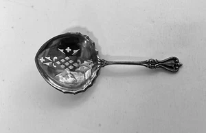 Towle Old Colonial Sterling Silver Almond / Confection Pierced Spoon 4-1/2" - Picture 1 of 3