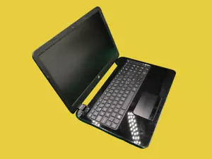HP 15-g041so 15.6" Portátil (AMD E2-3800, 8GB RAM, 120GB SSD, Win 10 ), Defected - Imagen 1 de 6