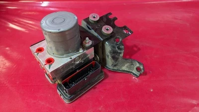 Bomba hidráulica ABS Mitsubishi Outlander 2022-2024 con crucero adaptativo - 26 k Foto 1 de 4