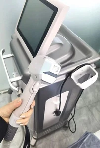 Eiskühlung 808nm Diodenlaser Haarentfernungsgerät 2025 schmerzfrei & effektiv - Bild 1 von 13