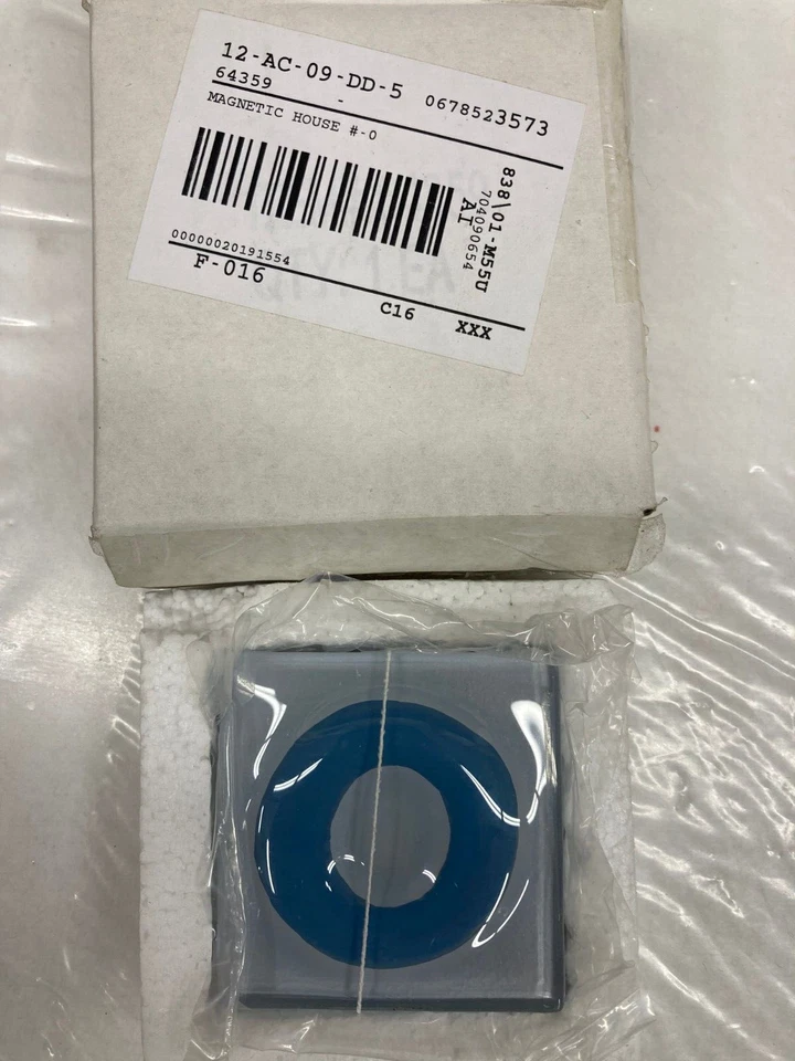 Letrero de dirección magnético Disney números "0" NUEVO en CAJA Foto 1 de 1