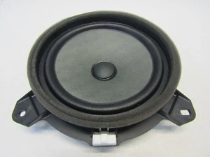 TOYOTA AYGO MK2 2014-18 NEARSIDE LEFT FRONT DOOR SPEAKER (5 DOOR) #5600 - Imagen 1 de 8