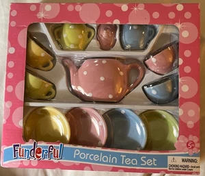 Gepunktetes Porzellan Teeservice 12 Teile von Funderful Brandneu in Box - Bild 1 von 2
