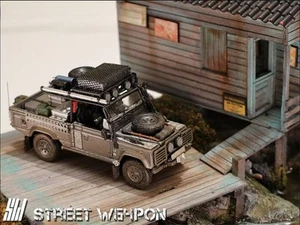 SW 1:64 Land Rover Defender Tomb Raider Diecast Model Car - Picture 1 of 3