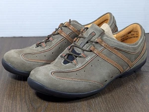 NEW Clarks Unstructured Suede Sneaker Womens 9.5 M Brown Suede Lace Up Comfort - Picture 1 of 16