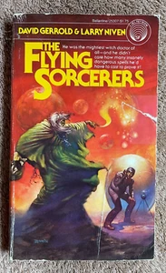 THE FLYING SORCERERS by LARRY NIVEN SCIENCE FICTION PAPERBACK BOOK - Picture 1 of 4