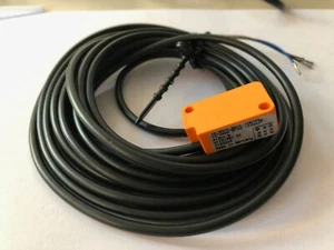 IFM electronic IS-3002-BP0G/IS50033 Detector inductivo 10-36V DC 200mA - Foto 1 di 2