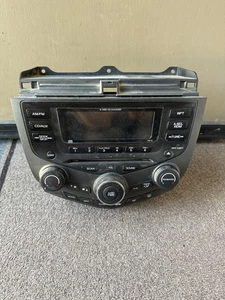 2003-2007 Honda Accord Radio CD Player & Climate Control 39175-SDN-A110 OEM - Picture 1 of 9