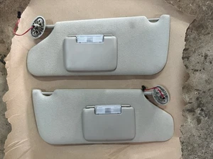 1999-2004 Jeep Grand Cherokee WJ Tan Sun Visors Taupe L5 - Picture 1 of 4