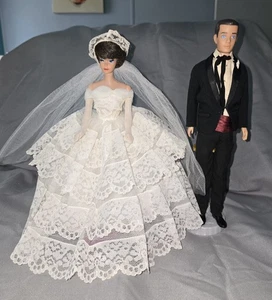 Vintage Bubble Cut Barbie Puppe Rabe 1958 UND KEN 60er HOCHZEITSPAAR und Stoff - Bild 1 von 24