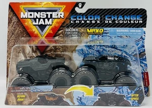 Monster Jam Color Changers SOLDIER FORTUNE & MAX-D Nero OPS 2 PACK Nuovo Danneggiato - Foto 1 di 5