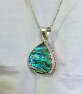 Ciondolo a forma di cuore con conchiglia di abalone naturale in argento... - Immagine 1 di 4