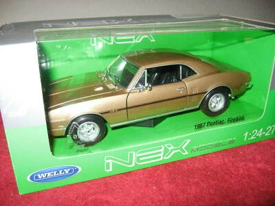 WELLY 1967 PONTIAC FIREBIRD GOLD 1:24 SCALE OPENING DOORS & HOOD, H.O. ENGINE - Image 1 of 4