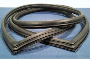 1981 1982 CHEVROLET LUV PICKUP TRUCK FRONT WINDSHIELD BLACK RUBBER SEAL GASKET - Picture 1 of 2