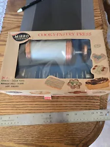 VTG Mirror Aluminum Cooky Cookie Pastry Press 358 AM Plates Discs Tips Box - Picture 1 of 3