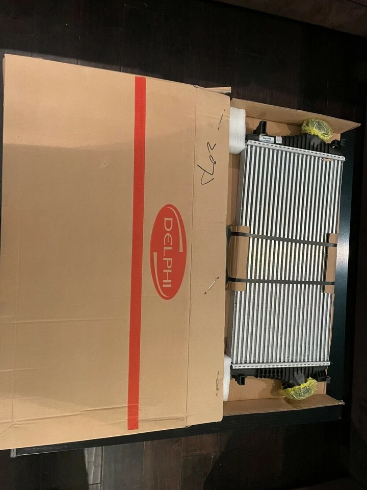 Delphi OEM Radiator For Chevrolet Cruze Limited Cruze 13311079 - Image 1 of 1