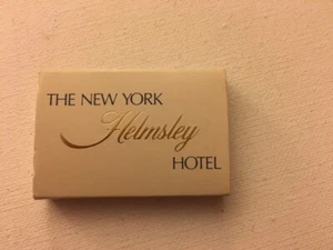 Vintage The New York Helmsley Hotel matchbox D4 - Picture 1 of 2