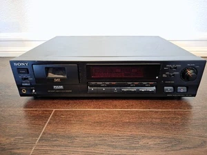 Sony DTC-690 Digital Audio Tape Deck Player Recorder DAT (Sold AS-IS) - Picture 1 of 8