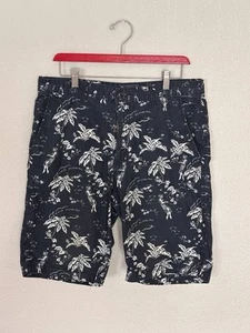 American Rug Shorts Size 33 MENS Slim Fit - Picture 1 of 7