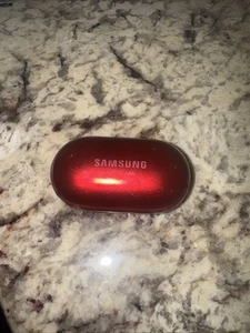 SAMSUNG Galaxy Buds + Plus + coque seule - Photo 1 sur 3