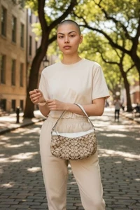 Coach Signature Canvas & weiß Leder Hobo Handtasche Soho Plissee Handtasche Tasche F13740 - Bild 1 von 13