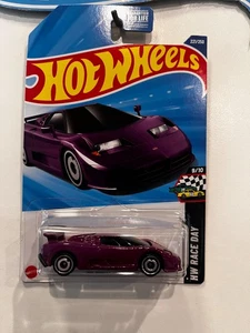Hot Wheels 2025 púrpura '94 Gugatti EB110 SS 9/10 HW día de carrera 221/250 - Imagen 1 de 1