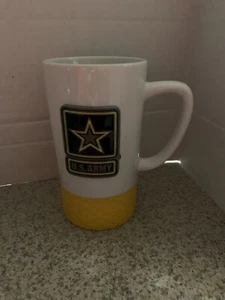 U.S ARMY WHITE BLACK AND YELLOW TALL COFFEE MUG 15 Oz - Picture 1 of 7