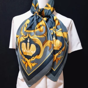 RARE VINTAGE HERMES Silk Scarf "Crown" Carre 90 designed by Julie Abadie - Picture 1 of 12