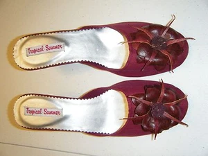WOMENS TROPICAL SUMMER SLIDES SIZE 9 BURGUNDY FABRIC NEW - Picture 1 of 5