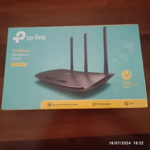 MODEM ROUTER WIRELESS WI TP-LINK 450Mbps 4 PORTE LAN 1 TRE ANTENNE.  IMMACOLATO  - Foto 1 di 2