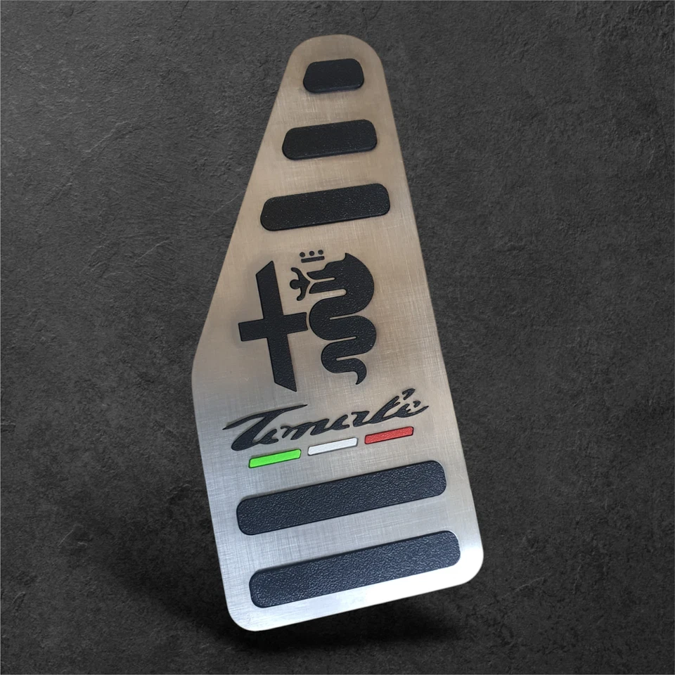 POGGIAPIEDE AUTO ALFA ROMEO TONALE ACCIAIO INOX - STAINLESS STEEL FOOTREST - Image 1 of 1