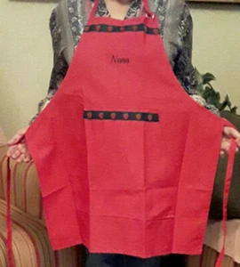 Red apron / strawberry design / embroidered "Nana" / adjustable - Picture 1 of 3