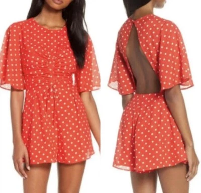 Romper Finder Keepers Rosie vermelho branco bolinhas costas abertas retrô tamanho 6 - Imagem 1 de 4