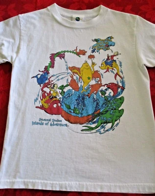 Camiseta Seuss Youth em excelente estado usado, Universal Studios "One Fish Two Fish", Antiga 2006, Tamanho M - Imagem 1 de 4