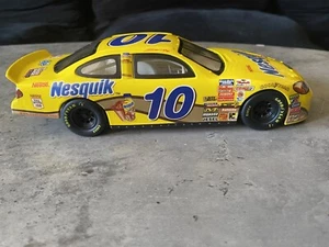 Nesquik #10 Scott Riggs NASCAR 1:24 Mattel Diecast Ford Taurus - Picture 1 of 5